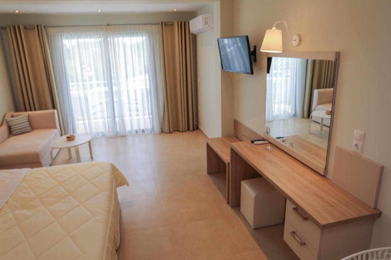 Skiathos Premier Troulos Luaran gambar